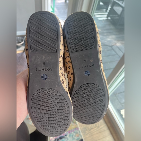 Size 8 Rothy’s Leopard Print Flats - Picture 4 of 4